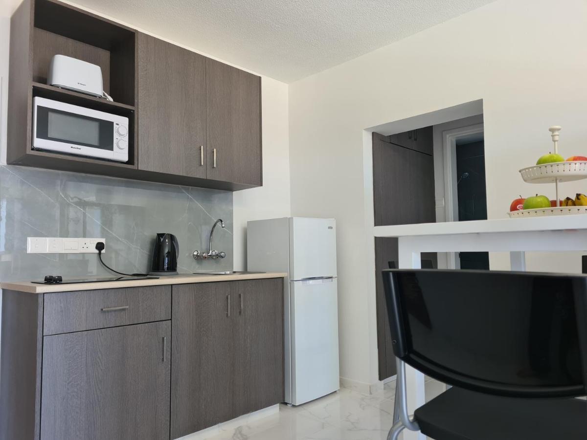 Fotoxenia Luxury Apts Paralimni Dış mekan fotoğraf