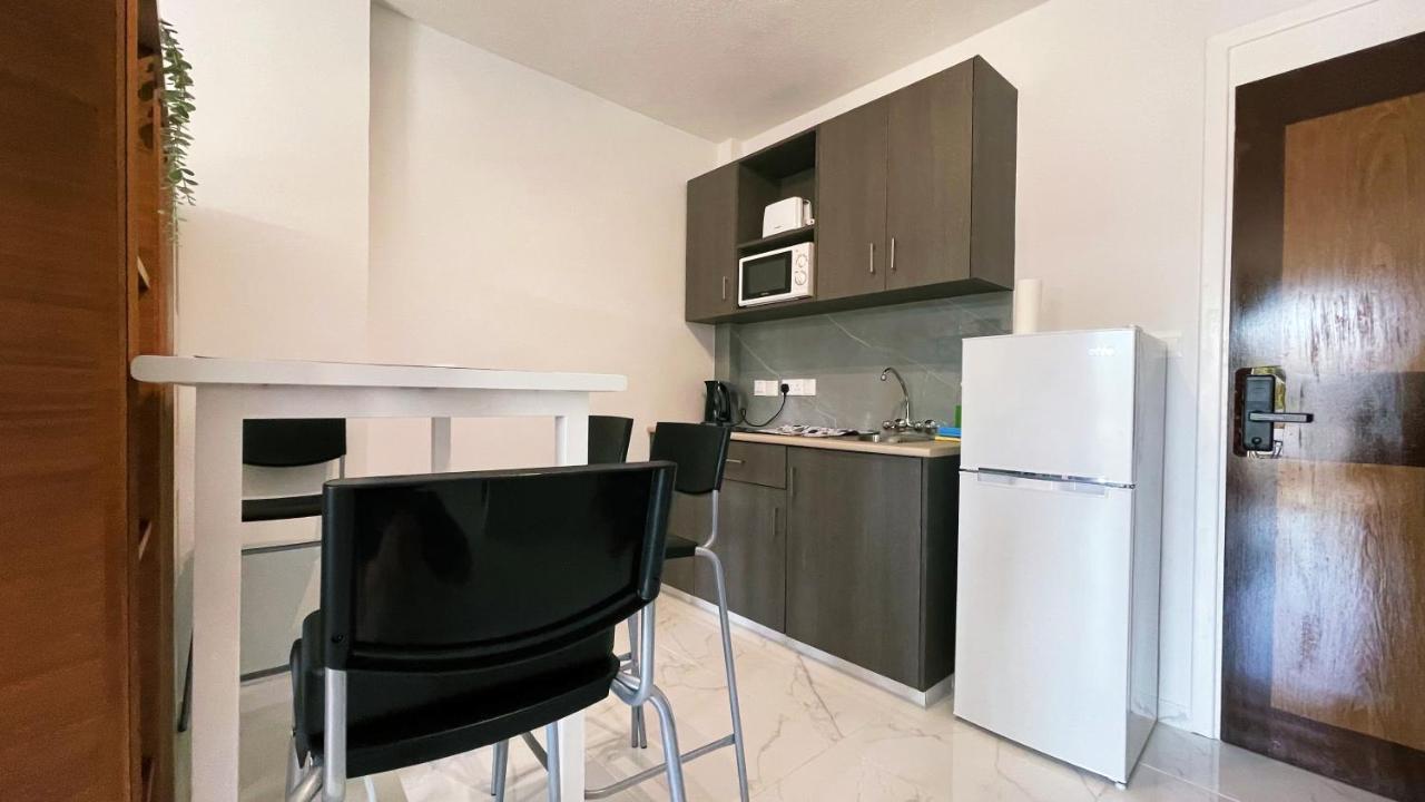 Fotoxenia Luxury Apts Paralimni Dış mekan fotoğraf