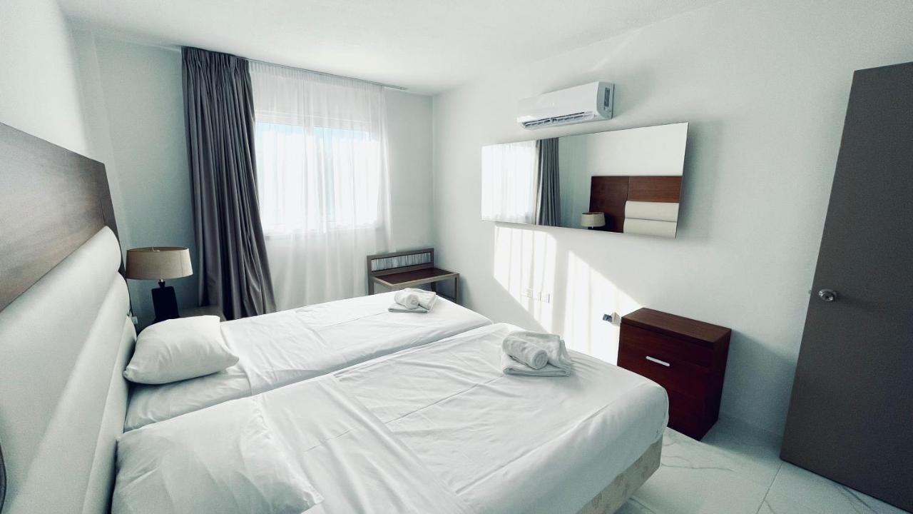 Fotoxenia Luxury Apts Paralimni Dış mekan fotoğraf